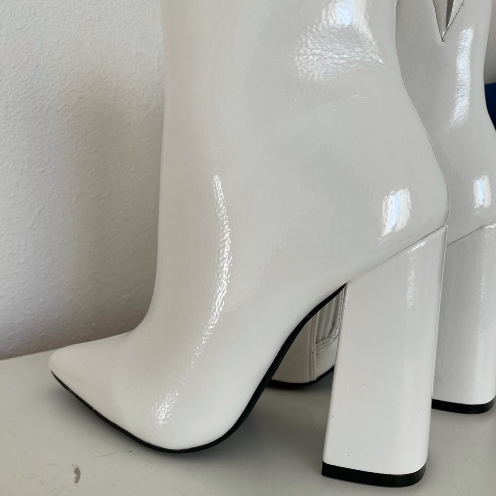 Retro White Boots Dolls Kill